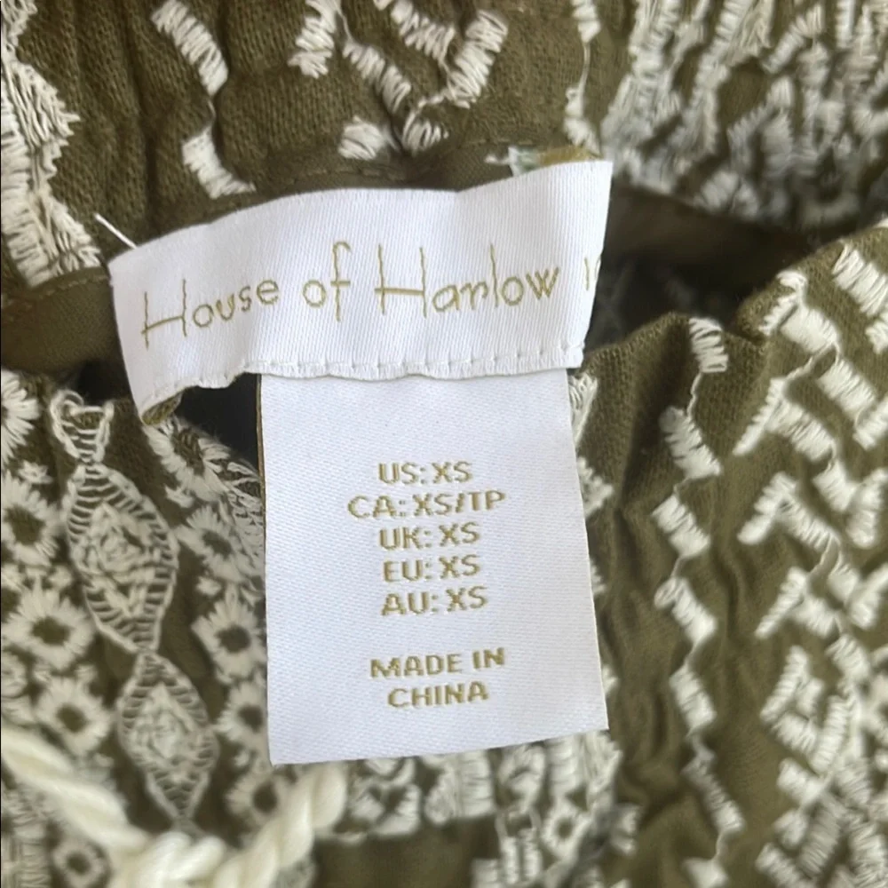 House of Harlow 1960 High Waist Green and Cream Linen Blend Shorts XS